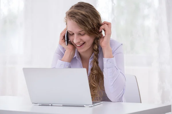 Bully girl intimidating by cellphone — Stock Photo, Image