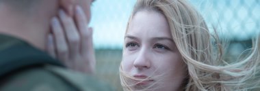 Genç kadın ve erkek