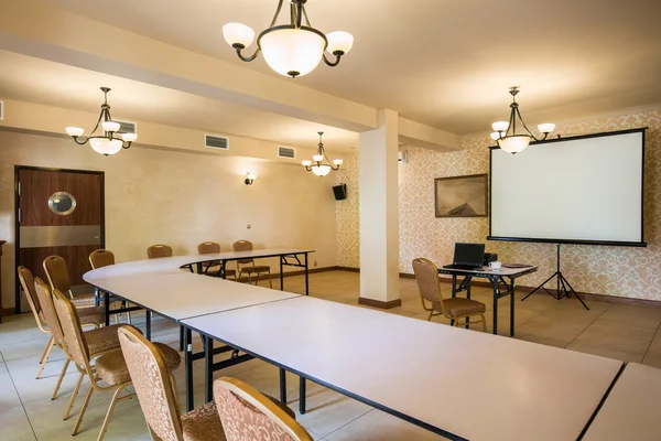Sala de conferências com quadro branco — Fotografia de Stock