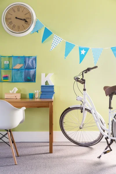 Habitación colorida de niño activo — Foto de Stock