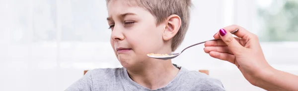 Awful picky eater — Stock Photo, Image