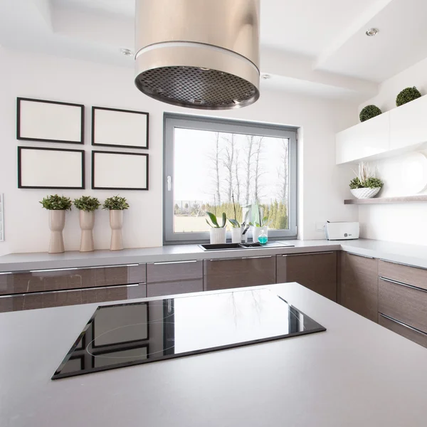 Kitchen with island — Stock Photo, Image