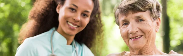 Professional young caregiver — Stock Photo, Image