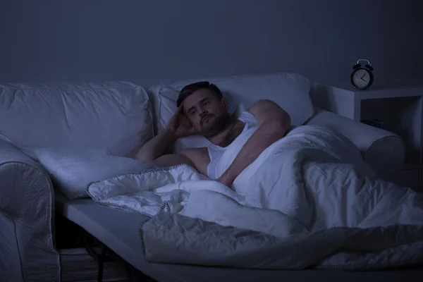 Mens denken over zijn leven — Stockfoto