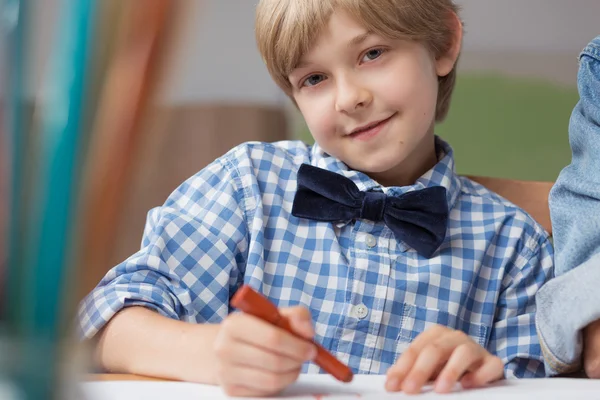 Young artist drawing picture — Stock Photo, Image