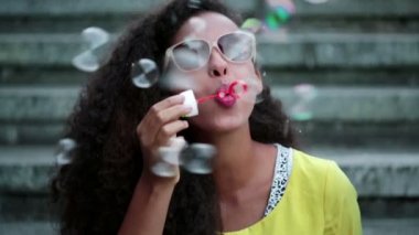 sabun köpüğü üfleme