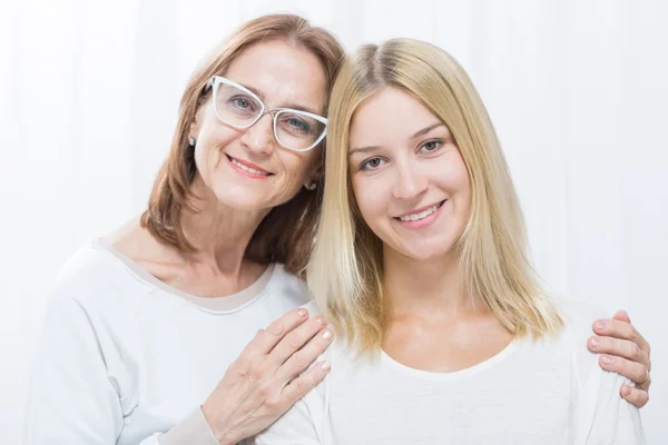 Loving mother-in-law with daughter-in-law — Stock Photo, Image