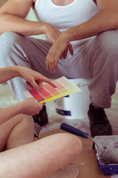 Holding color samples — Stock Photo, Image