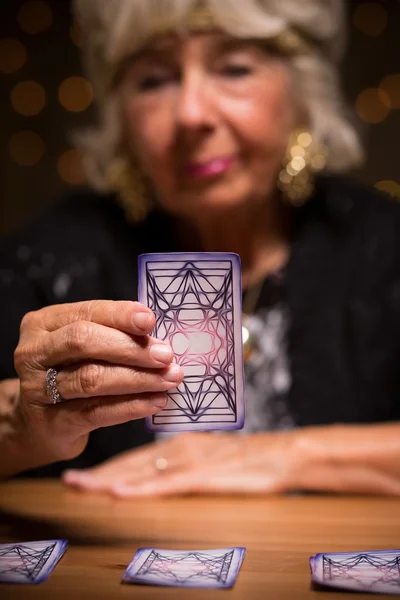 As cartas de tarô são um guia — Fotografia de Stock