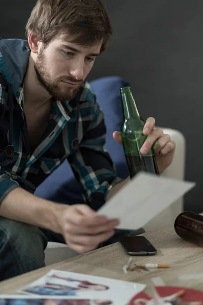 Heartbroken young guy — Stock Photo, Image