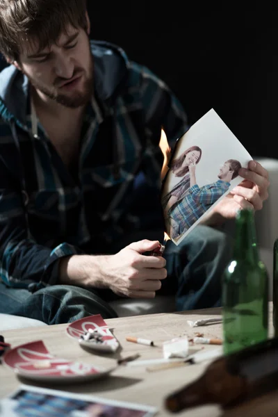 Burning ex girlfriend photos — Stock Photo, Image