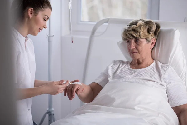 Spritze für Patienten — Stockfoto