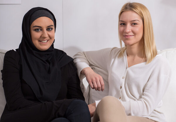 Мусульманин и ее европейский друг
