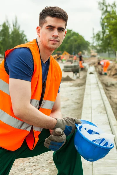 Trabajador de la construcción en uniforme — Foto de Stock