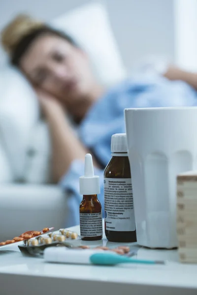 Medicamento em cima da mesa — Fotografia de Stock