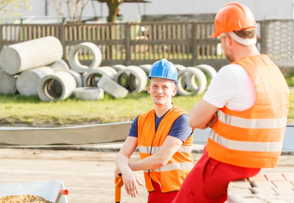 Hablar durante el trabajo — Foto de Stock