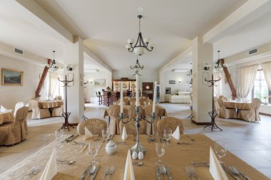 Geniş otel Restoran iç