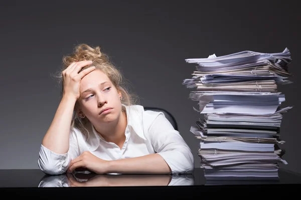 Burnout-Büroangestellte — Stockfoto