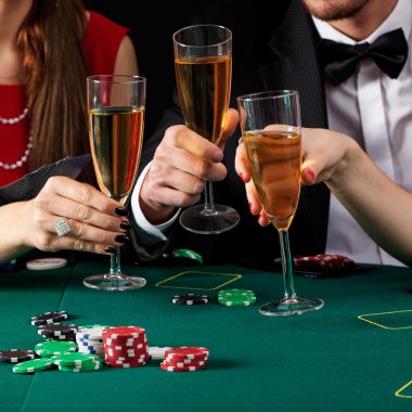 Casino şampanya tost