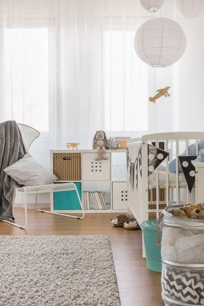 Rahat yürümeye başlayan çocuk yatak odası — Stok fotoğraf