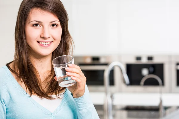 Chica llevando una vida saludable —  Fotos de Stock