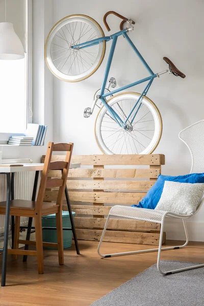 Stockage de vélo dans la chambre — Photo