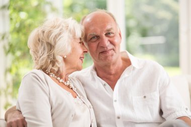 Erkek ve kadın arasındaki hassasiyet