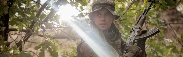 Guerrero en el bosque — Foto de Stock