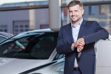 Mutlu araba Bayilik istemci