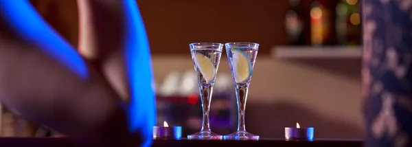 Wodka Shots mit Limette — Stockfoto