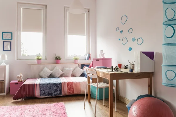 Gemütliches Teenie-Zimmer — Stockfoto