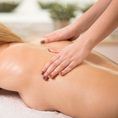 Spa merkezinde masaj