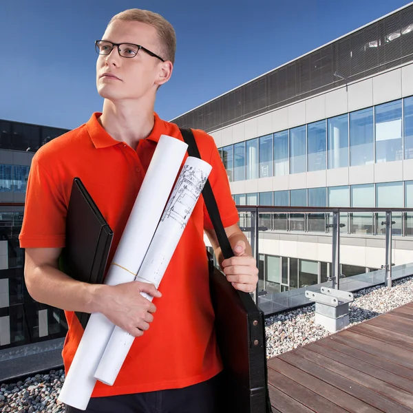 Architect outside the business centre — Stock Photo, Image