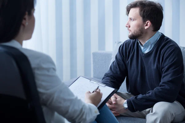 Young man during psychological therapy — Stock Photo, Image