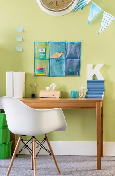 Oficina en casa en colores brillantes — Foto de Stock