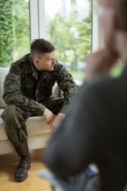 Savaş gazisi sinir krizi sonra