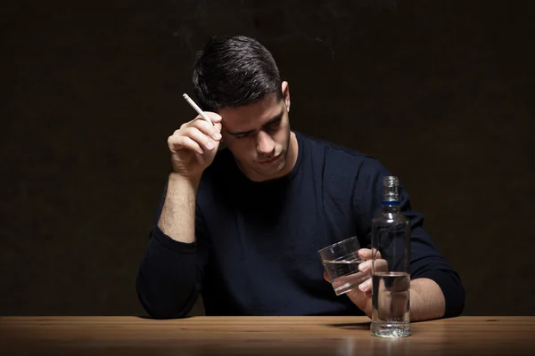 Smoking and drinking — Stock Photo, Image