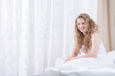 Bütün gün yatakta kalmak