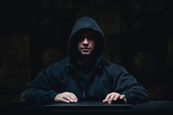 Hacker stjäla på internet — Stockfoto