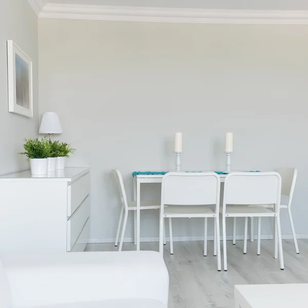 Apartament curat pentru prieteni vizita — Fotografie, imagine de stoc