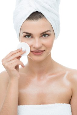 Güzel esmer kaldırma makyaj