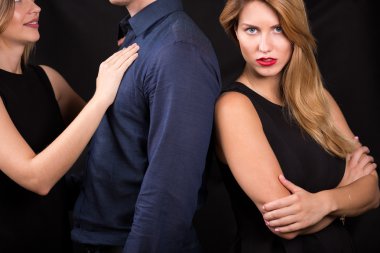 Adam ve çekici severler 