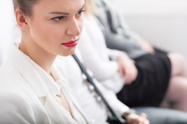 Genç ve hırslı iş işçisi