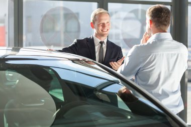 Araba hakkında konuşmak 