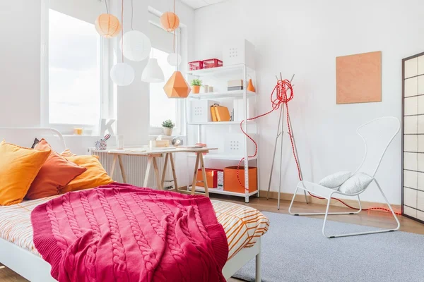 Detalles de color en dormitorio adolescente —  Fotos de Stock