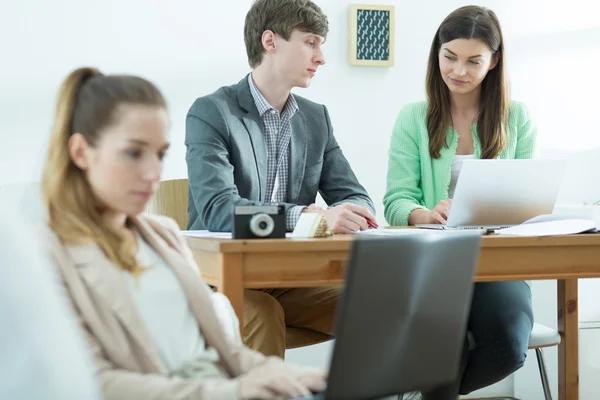 Trabalho em equipa e parceria — Fotografia de Stock