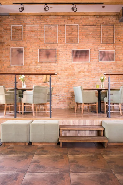 Spacious elegant interior of restaurant — Stock Photo, Image