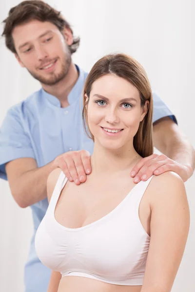 Relaxing massage on shoulders — Stock Photo, Image