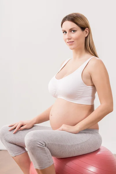 임신에 있는 여자 — 스톡 사진