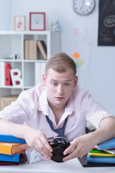 Student verslapen voor klassen — Stockfoto